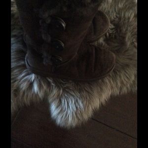 Kids UGG's Bailey Button