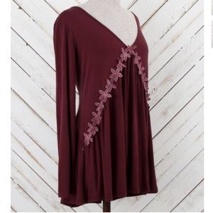 BRAND NEW cute burgundy top