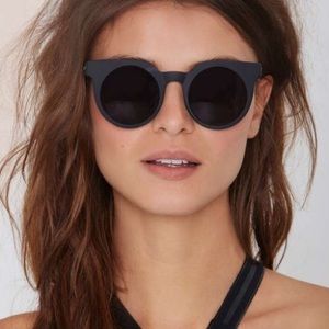 Quay "Frankie" sunglasses