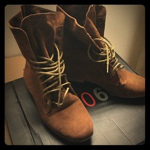 Bundle Boots , Dress & Shoes