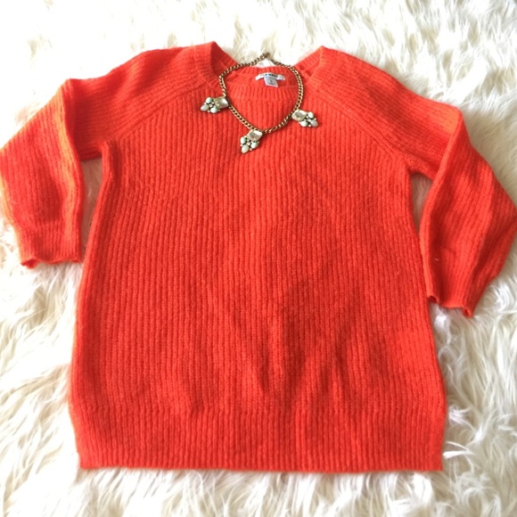 Old navy bright-orange sweater - Picture 2 of 4