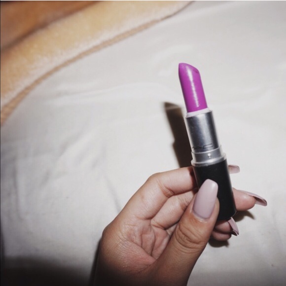 MAC Matte "Heroine" Lipstick