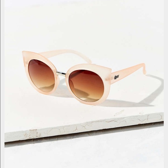 Quay "Dream of Me" sunglasses