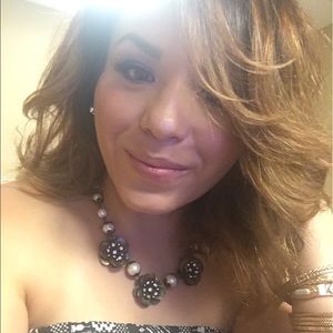 Meet your Posher, Cecilia