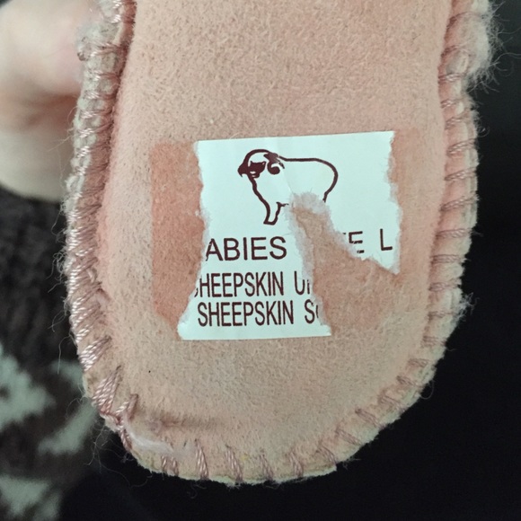 UGG Baby Booties - BRAND NEW, Size Large (18-24) - Picture 3 of 4