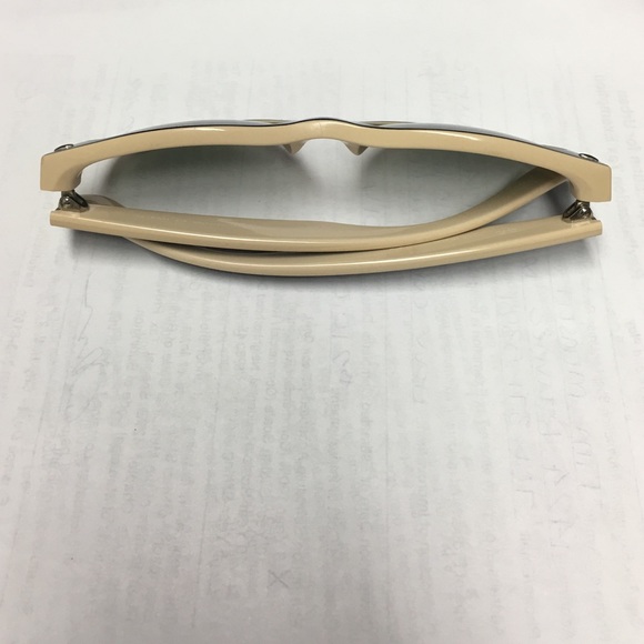 Ray ban 2132 ivory and black New Wayfarer used