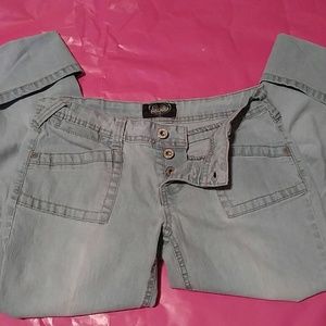 😇👼Angels Capris SALE!!!!💗🌟🌹❤😍