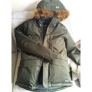UNDER ARMOUR • Women's Down Insulated Olive Jacket