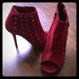 NEVER WORN Gorgeous Red Open Toe Booties