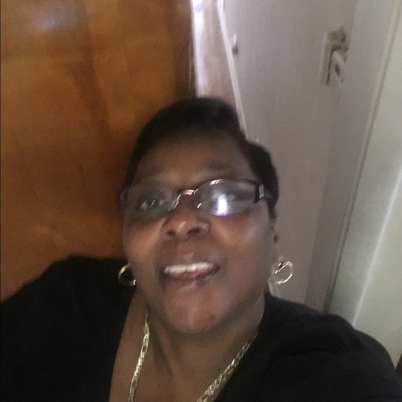 Meet your Posher, Barbara - Picture 1 of 1