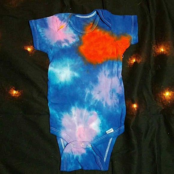 Explosions Tie Dye Baby Onsie - Picture 1 of 2