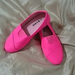 Toms "style", neon pink loafers!!.. :)