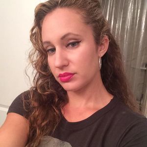 Meet your Posher, Mia