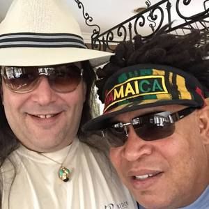 Meet your Posher, Luis