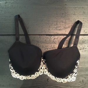 Wacoal Bra style 853191 size 34DDD in great shape
