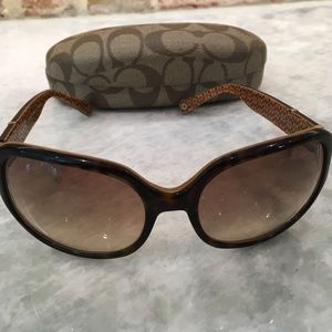 Coach Patricia  s440 tortoise frame sunglasses