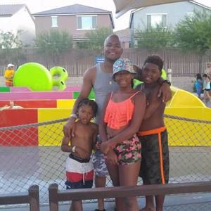 Meet your Posher, Djuan