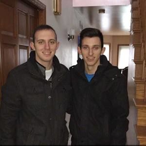 Meet your Posher, Agron