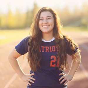 Meet your Posher, Lauren