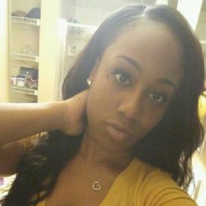 Meet your Posher, Leandra