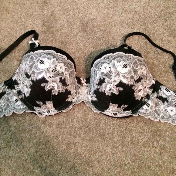 VS Lace Bra
