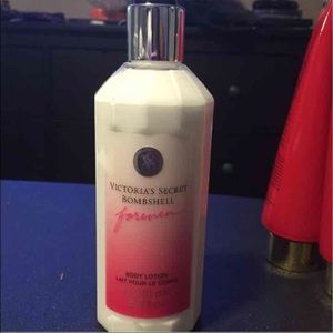NWT VS BOMBSHELL LOTION