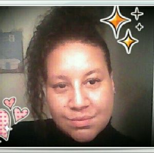 Meet your Posher, Crystal