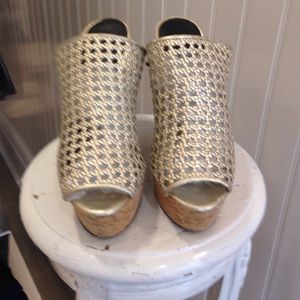 Rock and republic metallic wedges