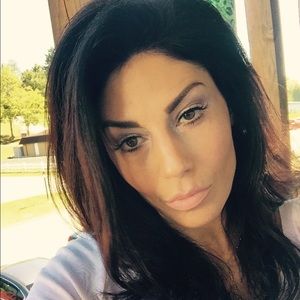 Meet your Posher, Camille