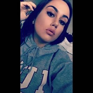 Meet your Posher, Angeline