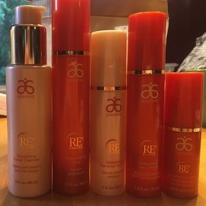 Arbonne re9 set