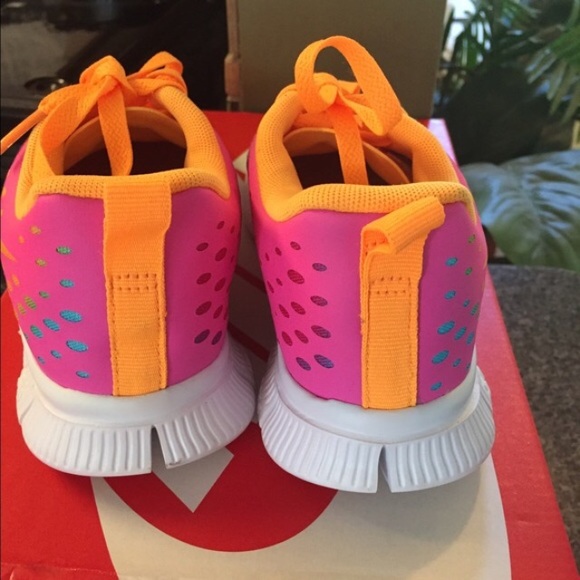 🌺SOLD OFFLINE🌺Mult-color—size 5Y or women's sz 7 - Picture 4 of 4