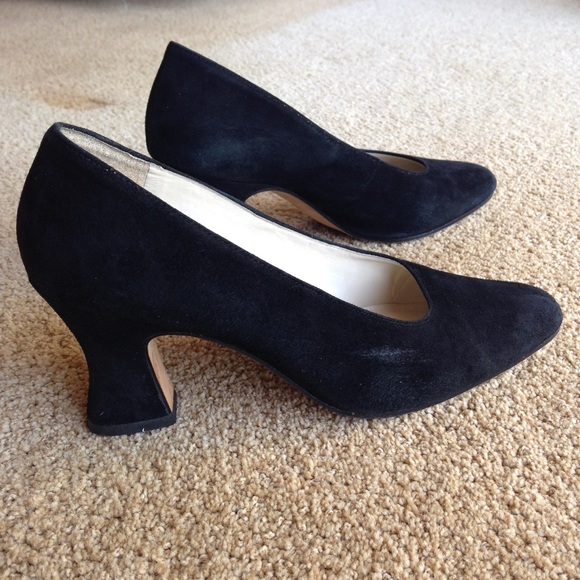 enzo angiolini pumps