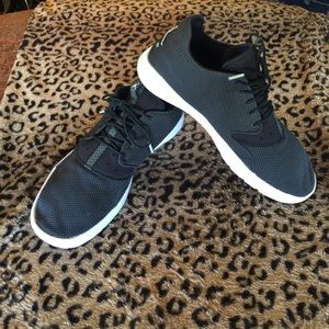 Jordan Eclipse size 12