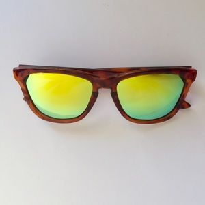 Hawkers mirrored polarized fun sunglasses