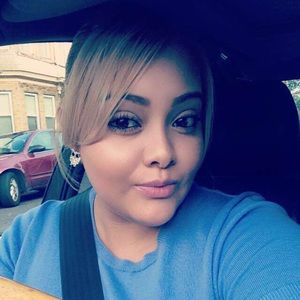 Meet your Posher, Cintya