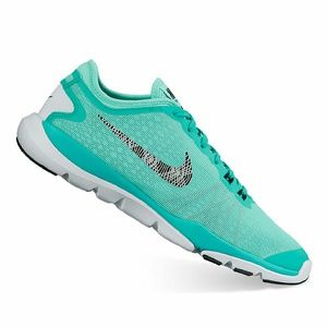 Nike flex cross training shoes