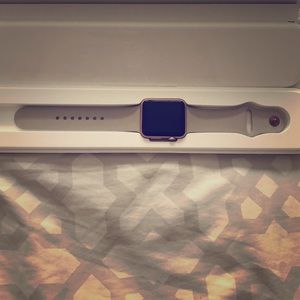 Rose Gold Apple Watch (42mm)