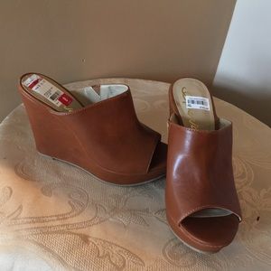 Wedge slip on shoes