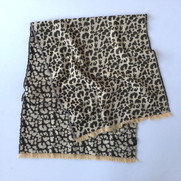 Winter scarf