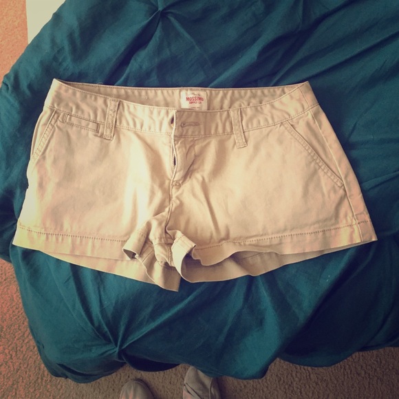 Mossimo supply co. Khaki shorts size 5