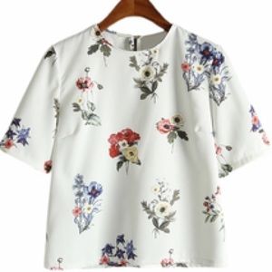 🚫 SOLD • >> f l o r a l • b l o u s e <<