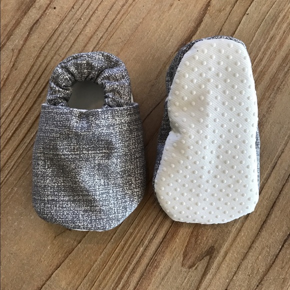 Hand made soft sole baby shoes - Picture 2 of 2