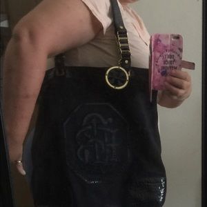 More Tory Burch photos. For size reference only!