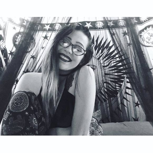 Meet your Posher, Tyler - Picture 1 of 1