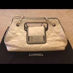 Sold!!!Authentic leather quilted east west