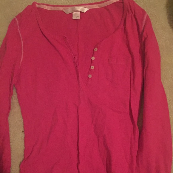 VS SHIRTS SZ SMALL IN BLACK AND PINK $20. Each