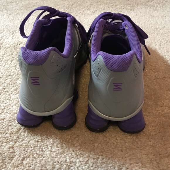 Nike - Picture 2 of 3
