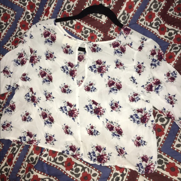 Floral crop top - Picture 2 of 2