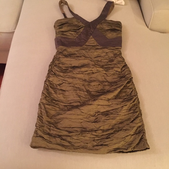 BCBGMaxAzria Dresses & Skirts - Green BCBG MaxAzaria dress. BCBGMaxAzria Dresses & Skirts - Green BCBG MaxAzaria dress.